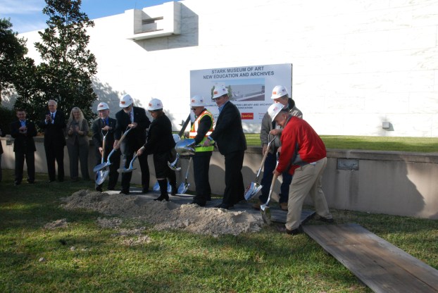 Stark Foundation breaks ground for new wing at Stark Museum Orange