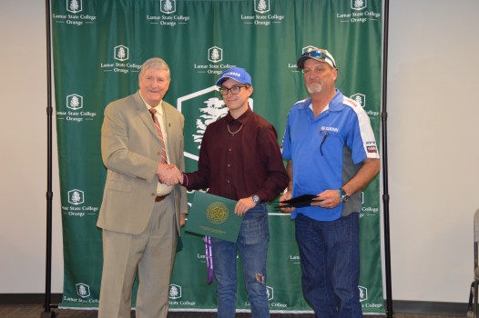 First Yamaha Marine Technology students receive certificates Orange