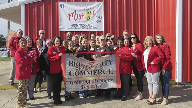 PHOTO FEATURE — Miss B’s opens in Cardinal Country | Orange Leader